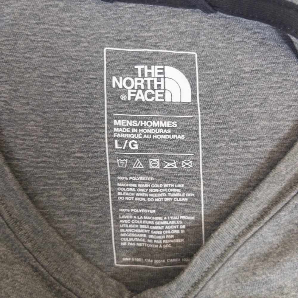 The North Face Mens Large Gray Mountain Athletics Graphic Tank Top